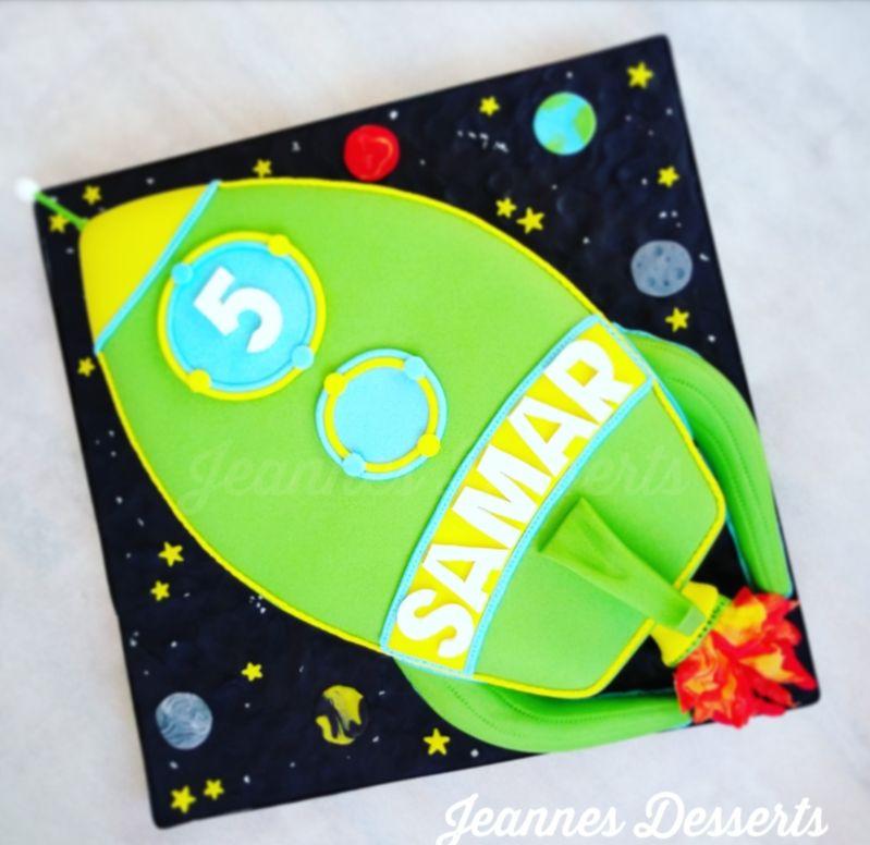 Rocketship Cake (2D)